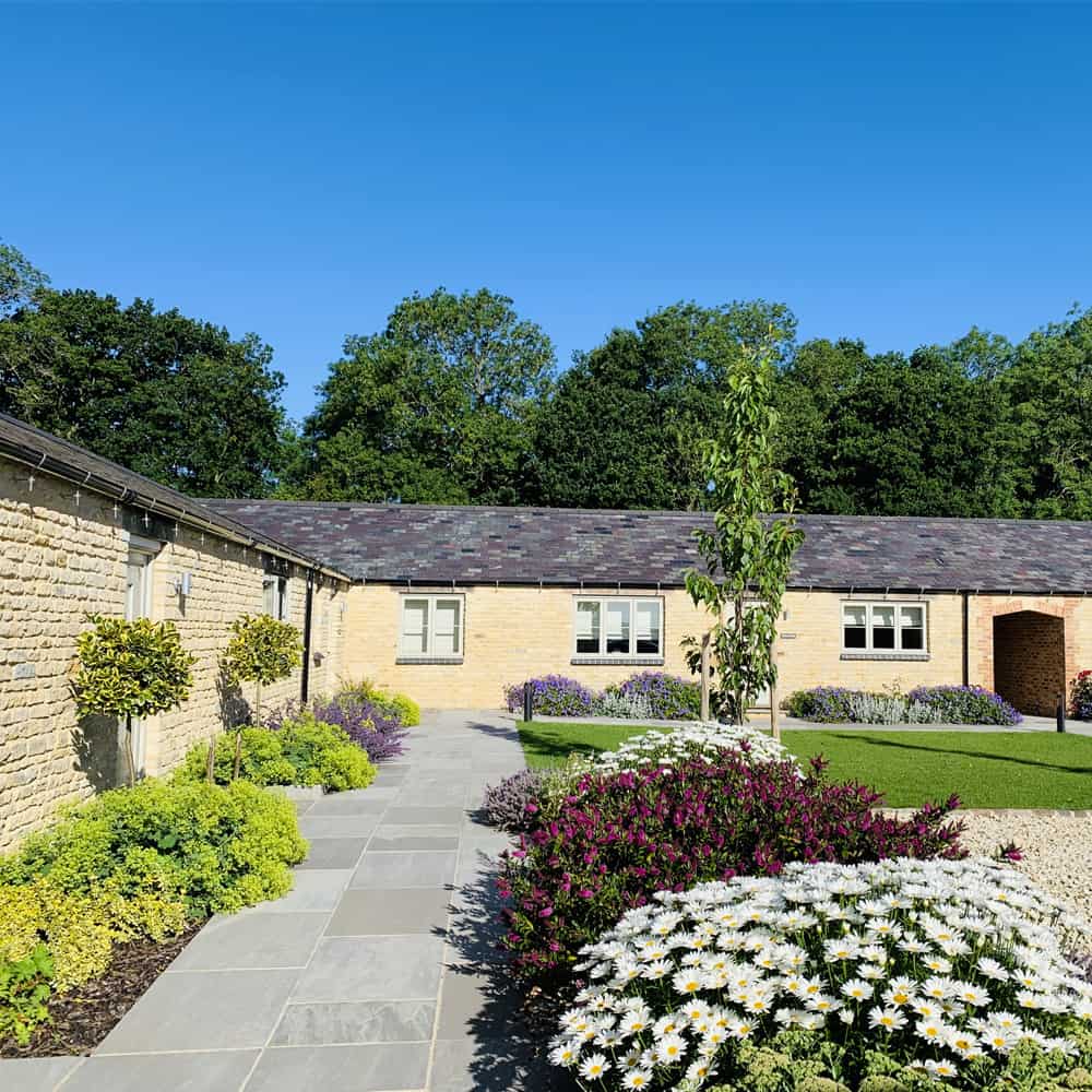Briary Cottages Accommodation Brackley
